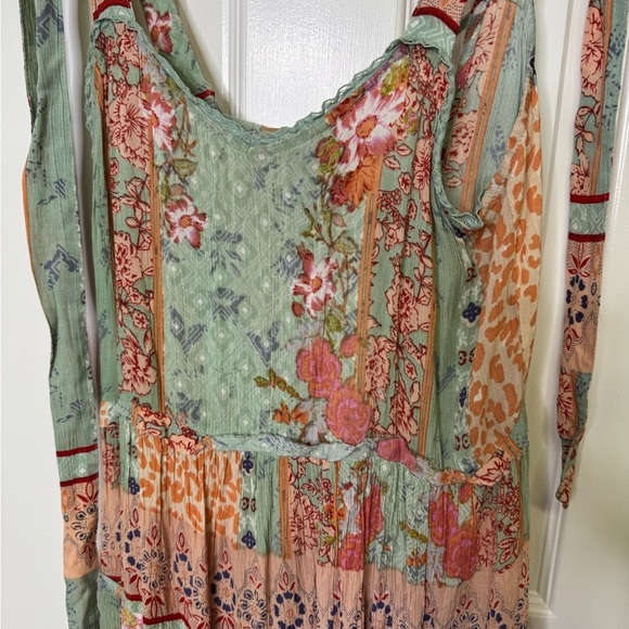 Celina one size Floral Maxi Dress NWT - Picture 3 of 9